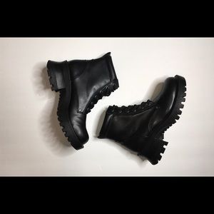 Women’s Combat Boots 🥾